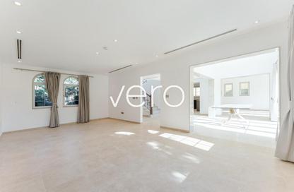 Villa - 3 - 4 for rent in District 8 - Jumeirah Park - Dubai