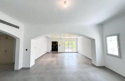 Villa - 4 - 5 for rent in Meadows 2 - Meadows - Dubai Villa - 4 - 5 for rent in Meadows 2 - Meadows - Dubai