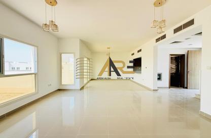 Villa - 3 - 4 for rent in Oasis Villas - Barashi - Al Badie - Sharjah Villa - 3 - 4 for rent in Oasis Villas - Barashi - Al Badie - Sharjah