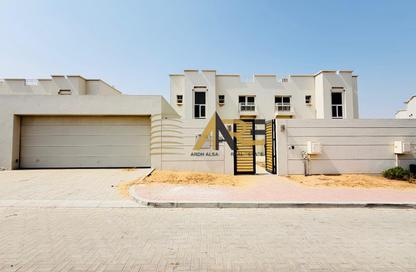 Villa - 3 - 4 for rent in Oasis Villas - Barashi - Al Badie - Sharjah
