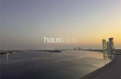 Apartment - 4 Bedrooms - 4 Bathrooms for sale in Ellington Beach House - The Crescent - Palm Jumeirah - Dubai
