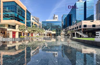 Retail - Studio for rent in Bay Square Building 9 - Bay Square - Business Bay - Dubai