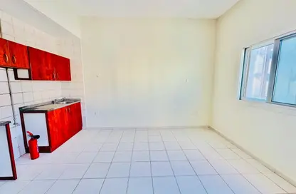 Apartment - Studio - 1 Bathroom for rent in Fire Station Road - Muwaileh - Sharjah