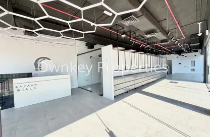 Shop - Studio - 2 Bathrooms for rent in Hessa Home Building - Oud Metha - Bur Dubai - Dubai