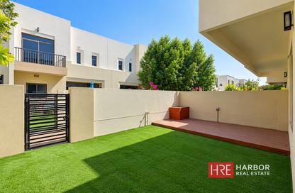 Townhouse - 3 - 3 for rent in Hayat Townhouses - Town Square - Dubai