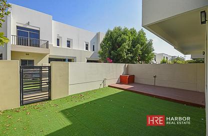 Townhouse - 3 - 3 for rent in Hayat Townhouses - Town Square - Dubai