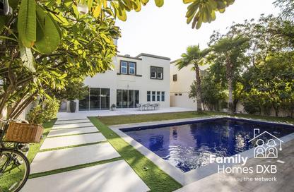Villa - 4 Bedrooms - 5 Bathrooms for sale in Regional Small - Regional - Jumeirah Park - Dubai