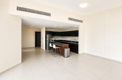 Apartment - 2 Bedrooms - 2 Bathrooms for rent in Panoramic Tower - Dubai Marina - Dubai
