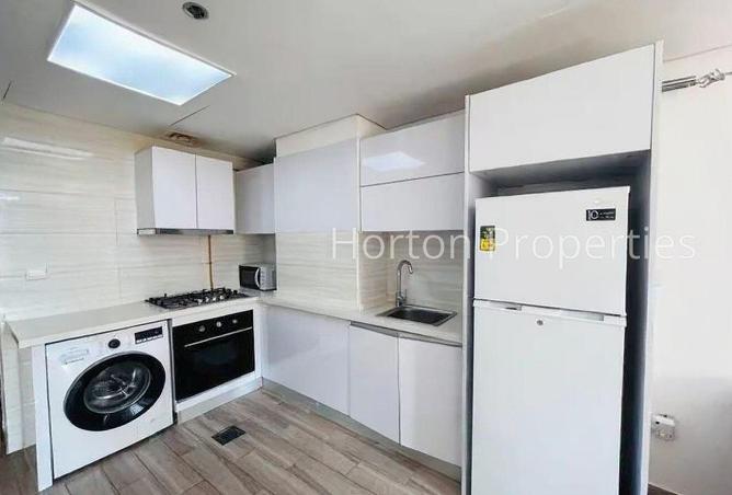 FULLY FURNISHED I WELL DESIGNED I READY TO MOVE photo 2