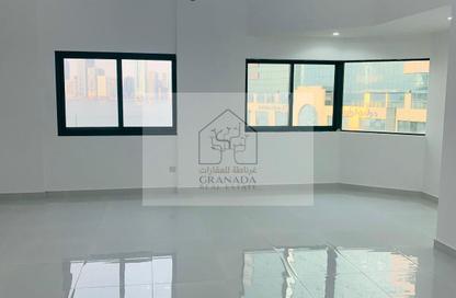 Apartment - 3 Bedrooms - 4 Bathrooms for rent in Jawahar Tower - Al Majaz - Sharjah
