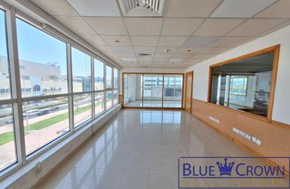 Office Space - Studio - 2 Bathrooms for rent in Al Karama - Dubai