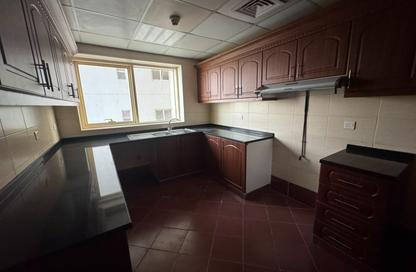 Apartment - 2 Bedrooms - 3 Bathrooms for rent in Thuraya Al Majaz Building - Al Majaz 3 - Al Majaz - Sharjah Apartment - 2 Bedrooms - 3 Bathrooms for rent in Thuraya Al Majaz Building - Al Majaz 3 - Al Majaz - Sharjah