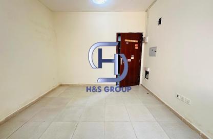 Apartment - Studio - 1 Bathroom for rent in Al Shamsi 1 - Muwaileh Commercial - Sharjah