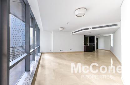 Apartment - 2 Bedrooms - 3 Bathrooms for sale in Sky Gardens - DIFC - Dubai