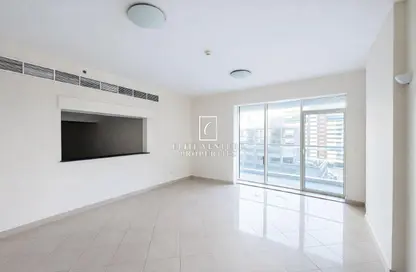 Apartment - 1 Bedroom - 2 Bathrooms for sale in Hub Canal 2 - Hub-Golf Towers - Dubai Sports City - Dubai