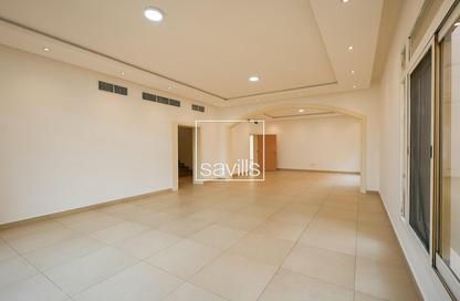 Villa - 5 - 6 for sale in Golf Gardens - Khalifa City - Abu Dhabi