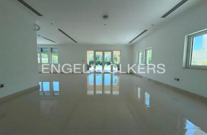 Villa - 3 Bedrooms - 5 Bathrooms for rent in District 6 - Jumeirah Park - Dubai Villa - 3 Bedrooms - 5 Bathrooms for rent in District 6 - Jumeirah Park - Dubai