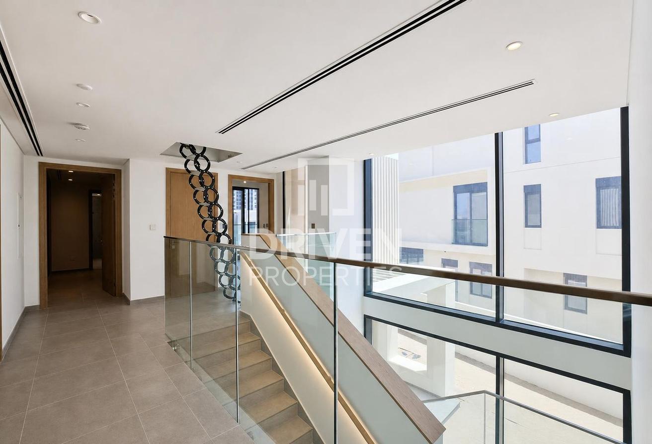 Single Row | Flexible Cheques | Prime Location photo 6