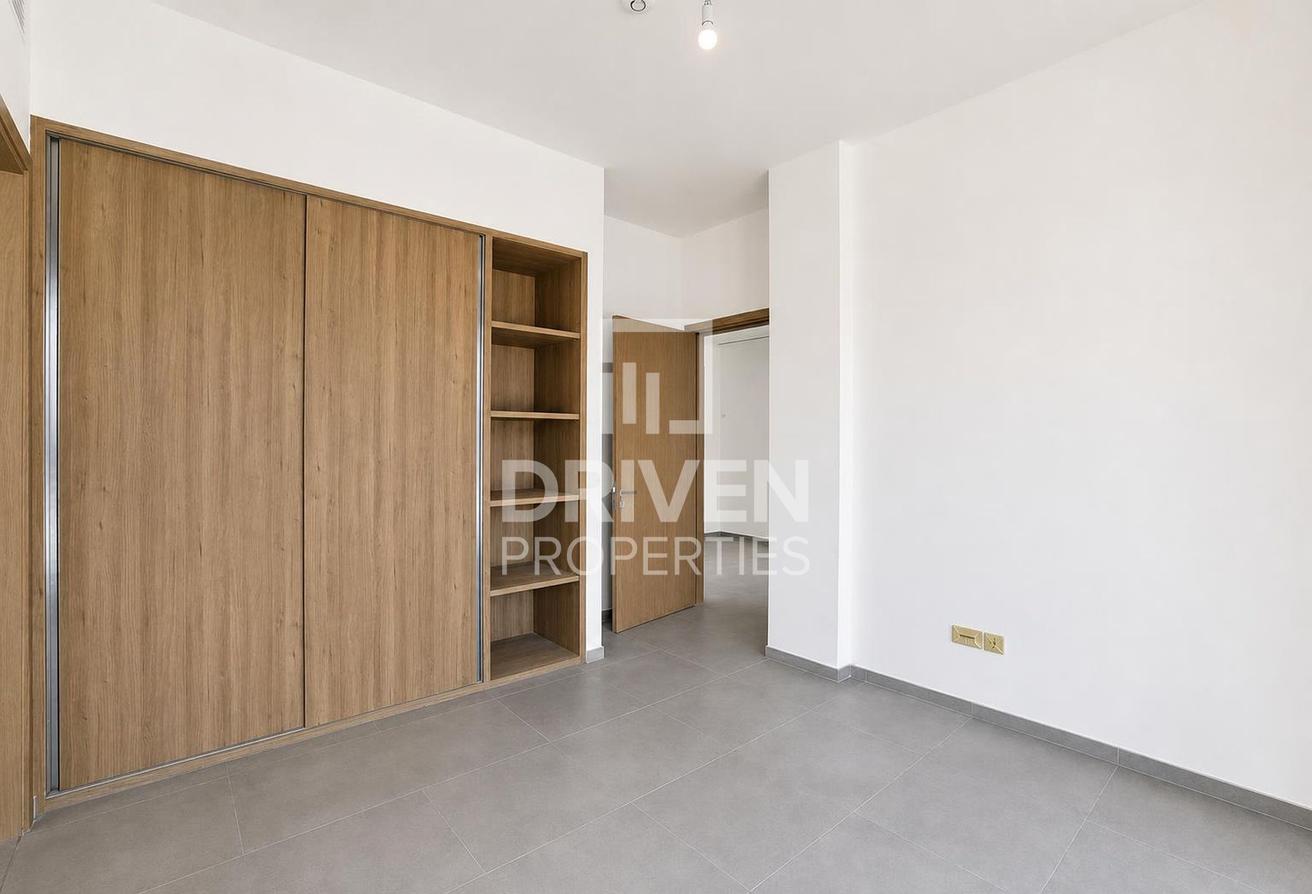 Single Row | Flexible Cheques | Prime Location photo 9
