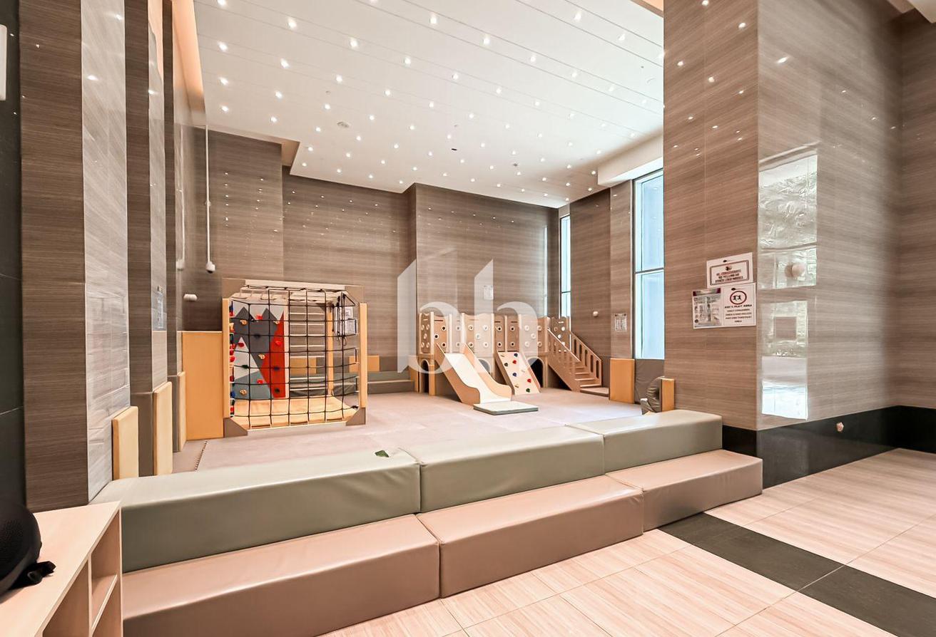 Fully Furnished | Canal Views | Spacious Layout photo 13