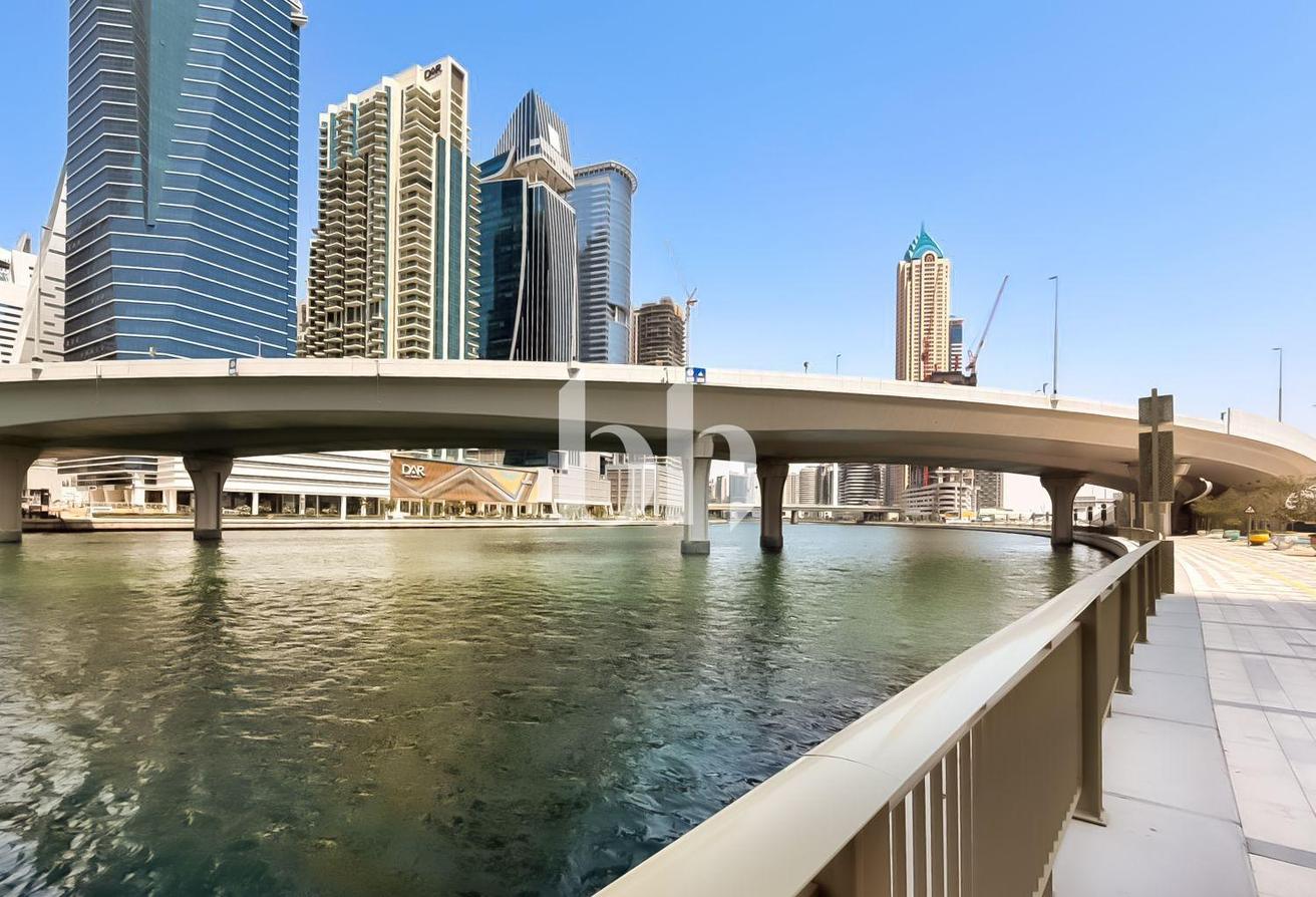 Fully Furnished | Canal Views | Spacious Layout photo 14