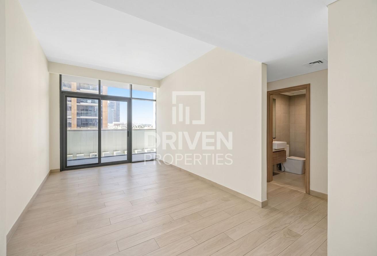 Below Market Price | Vacant | Specious Unit photo 3