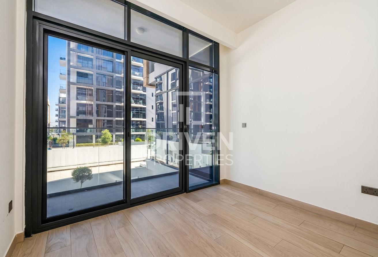 Below Market Price | Vacant | Specious Unit photo 2