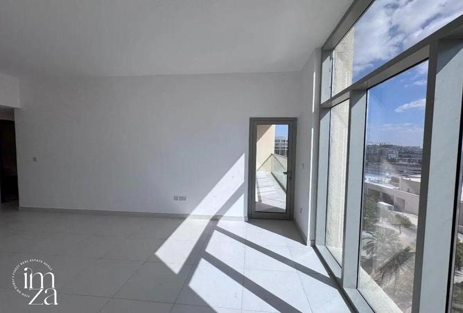 82387609 - Property Image 3