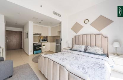 Apartment - Studio - 1 for rent in Hayat Boulevard 2B - Hayat Boulevard 2 - Hayat Boulevard - Town Square - Dubai