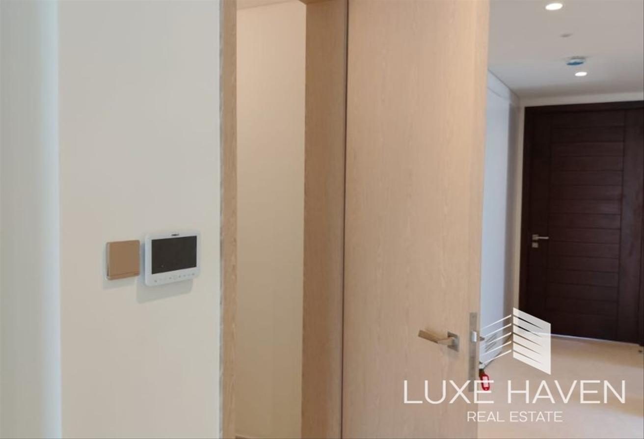 Upgraded Luxury Villa | Big Plot | Fully Furnished photo 17