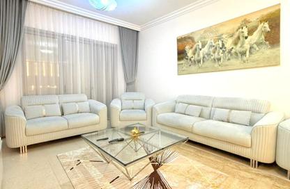 Apartment - 2 - 3 for rent in Style Tower - Al Khan Lagoon - Al Khan - Sharjah