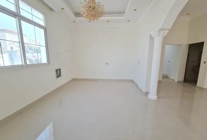 160543555 - Property Image 2