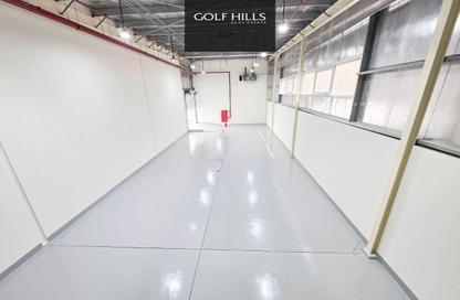 Warehouse - Studio - 1 Bathroom for rent in Umm Ramool - Dubai