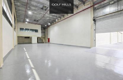 Warehouse - Studio - 1 Bathroom for rent in Umm Ramool - Dubai