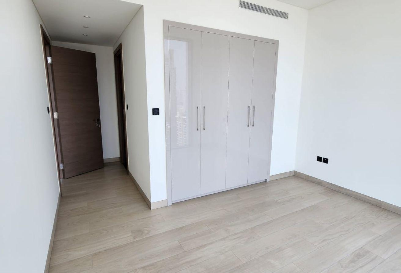 Brand new | Vacant | Furnished photo 6