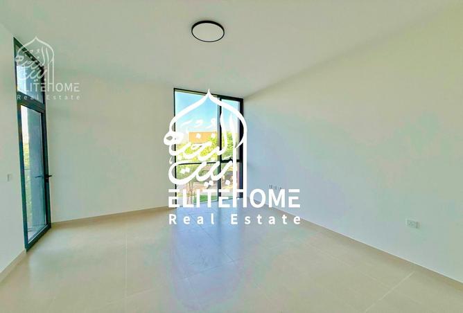 2OkICyZM67s - Property Image 3