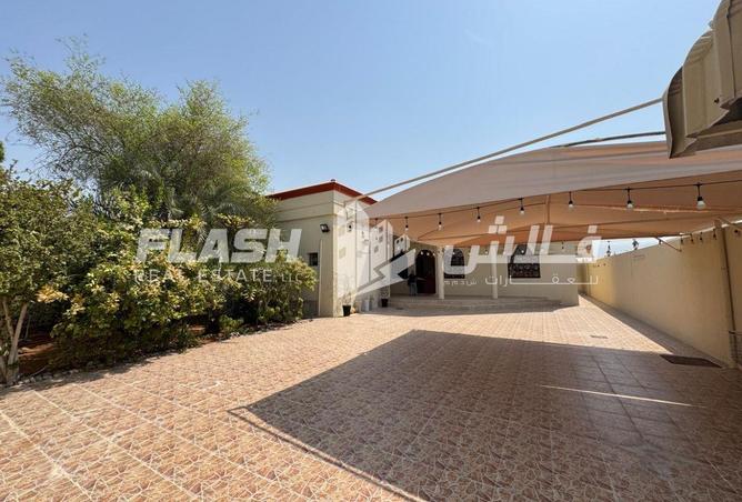 143749407 - Property Image 2