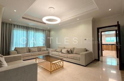 Villa - 4 - 5 for rent in Entertainment Foyer - Mediterranean Clusters - Jumeirah Islands - Dubai