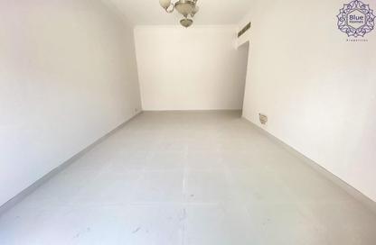 Apartment - 2 Bedrooms - 2 Bathrooms for rent in Oud Metha - Bur Dubai - Dubai