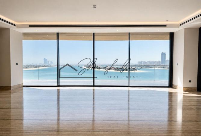 4 Bedrooms | Beachfront Living | Palm Views