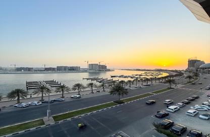 Apartment - 2 Bedrooms - 2 Bathrooms for rent in Beach Tower 1 - Al Khan Lagoon - Al Khan - Sharjah