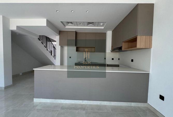 132032933 - Property Image 3