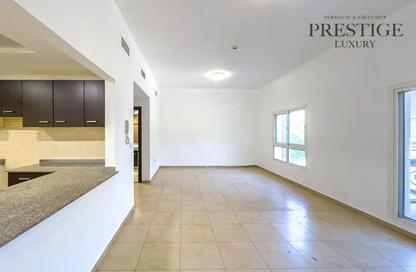 Apartment - 3 - 4 for sale in Al Thamam 14 - Al Thamam - Remraam - Dubai Apartment - 3 - 4 for sale in Al Thamam 14 - Al Thamam - Remraam - Dubai