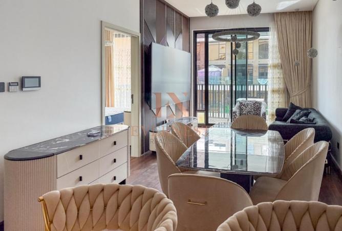 Brand New 1BR + Study | Fully Furnished | Vacant photo 2