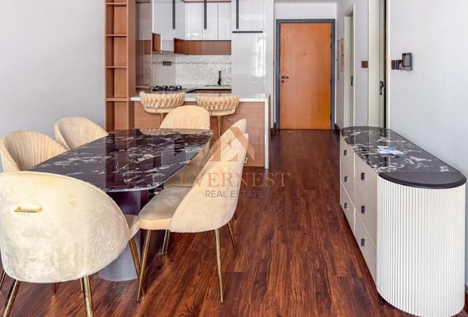 Brand New 1BR + Study | Fully Furnished | Vacant photo 3