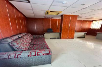 Business Centre - Studio - 2 Bathrooms for rent in Al Kazim Building - Karama Park Area - Al Karama - Dubai