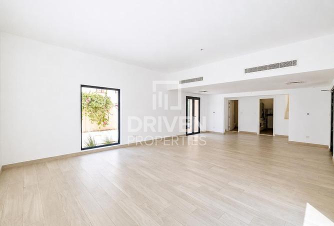 118144242 - Property Image 2