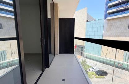 Apartment - 3 Bedrooms - 3 Bathrooms for rent in Golden Sands 16 - Al Mankhool - Bur Dubai - Dubai