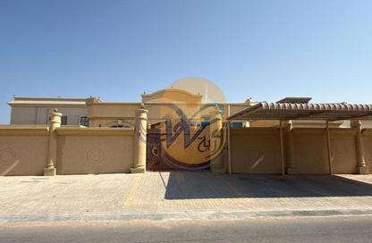 Villa - 3 Bedrooms - 5 Bathrooms for rent in Al Dhait South - Al Dhait - Ras Al Khaimah