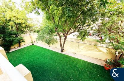 Villa - 4 Bedrooms - 4 Bathrooms for sale in Meadows - Dubai